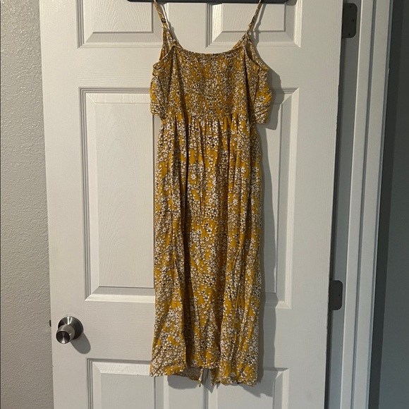 Mimi Chica Yellow Floral Midi Dress - Picture 5 of 7